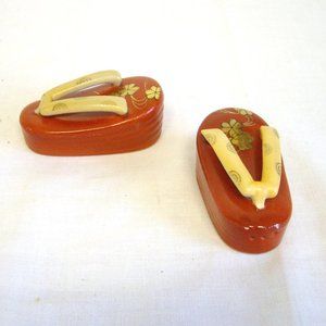 Vintage Ceramic Asian Sandals Salt/Pepper Shakers